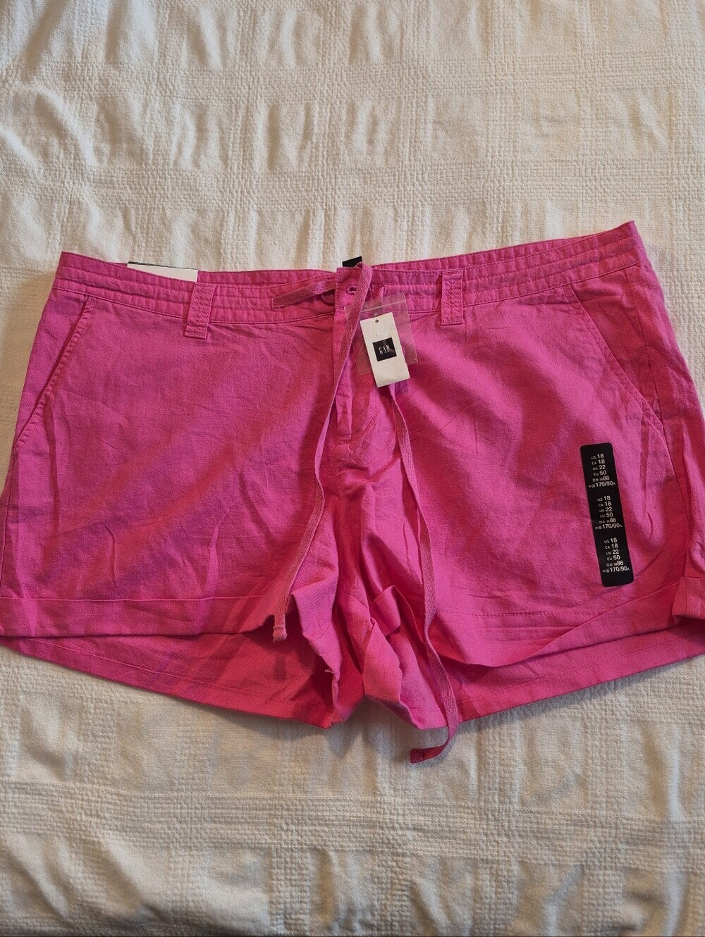 Gap women's size 18 pink  chino shorts 4 pockets, drawstring NWT